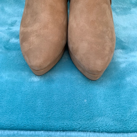 ⭐️SOLD⭐️White House Black Market Croco Suede Boot | 6 M | Toasted Coconut NEW!! - Picture 5 of 12